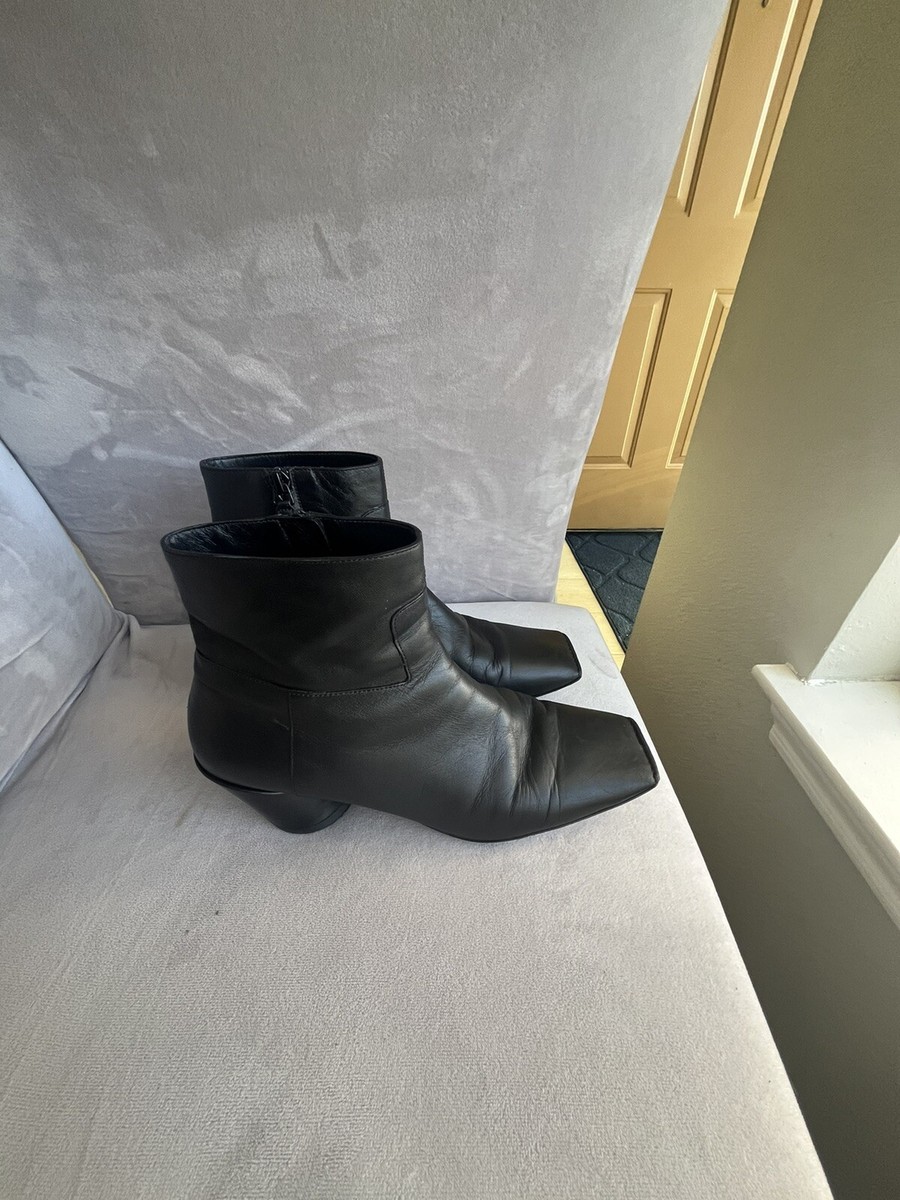 ロングブーツ BALENCIAGA Black Leather Lady Ankle Boots Balenciaga Leather Ankle Boots Black Booties 37.5 BB logo