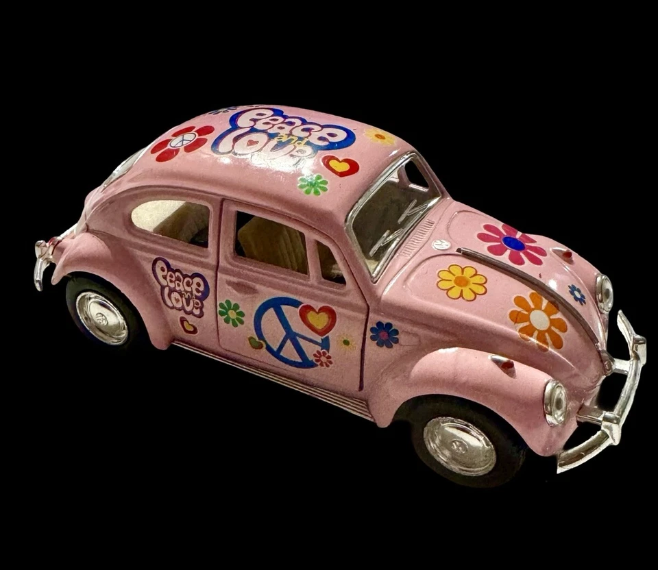 Volkswagen clásico Beetle Car 1967 modelo rosa Peace Love 1:64 Kinsmart Foto 3 de 4