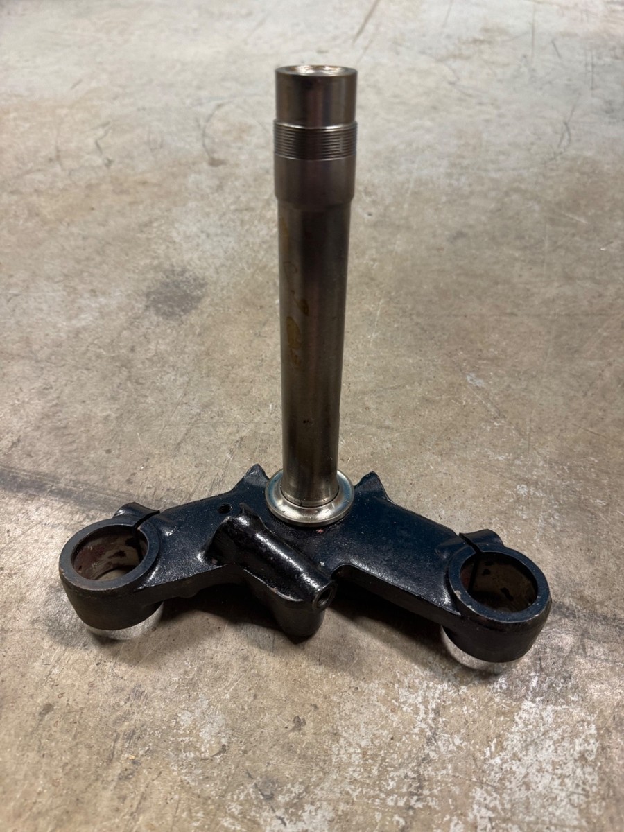 のはな NOS Kawasaki H1 500 Lower Triple Clamp Steering Stem for sale