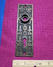 Vintage M.W. & Co. Brass Keyhole Backplate – Ornate Skeleton Key Door Escutcheon