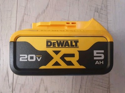GENUINE OEM DeWalt DCB205 XR 5AH 20 Volt MAX Lithium Ion Battery - NEW