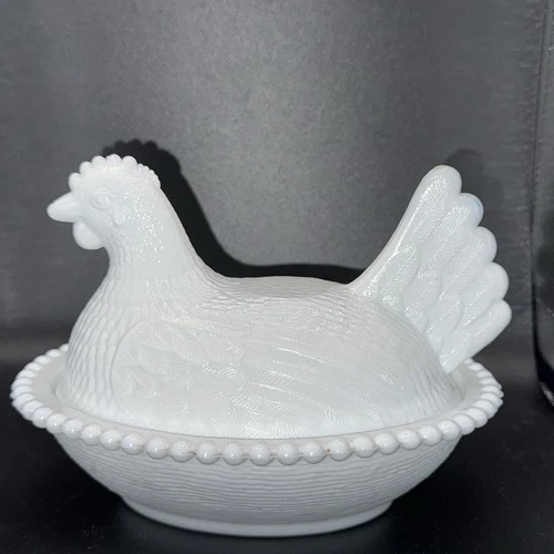 Vintage Milk Glass Hen on Nest Covered Dish White Chicken Candy Dish READ