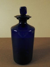 LARGE COBALT BLUE VICTORIAN APOTHECARY / CHEMIST BOTTLE