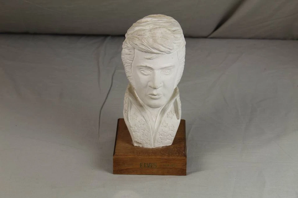 Antiguos Elvis Presley Busto De Yeso - Madera Base Con Nacimiento + Todes Fecha - Imagen 2 de 4