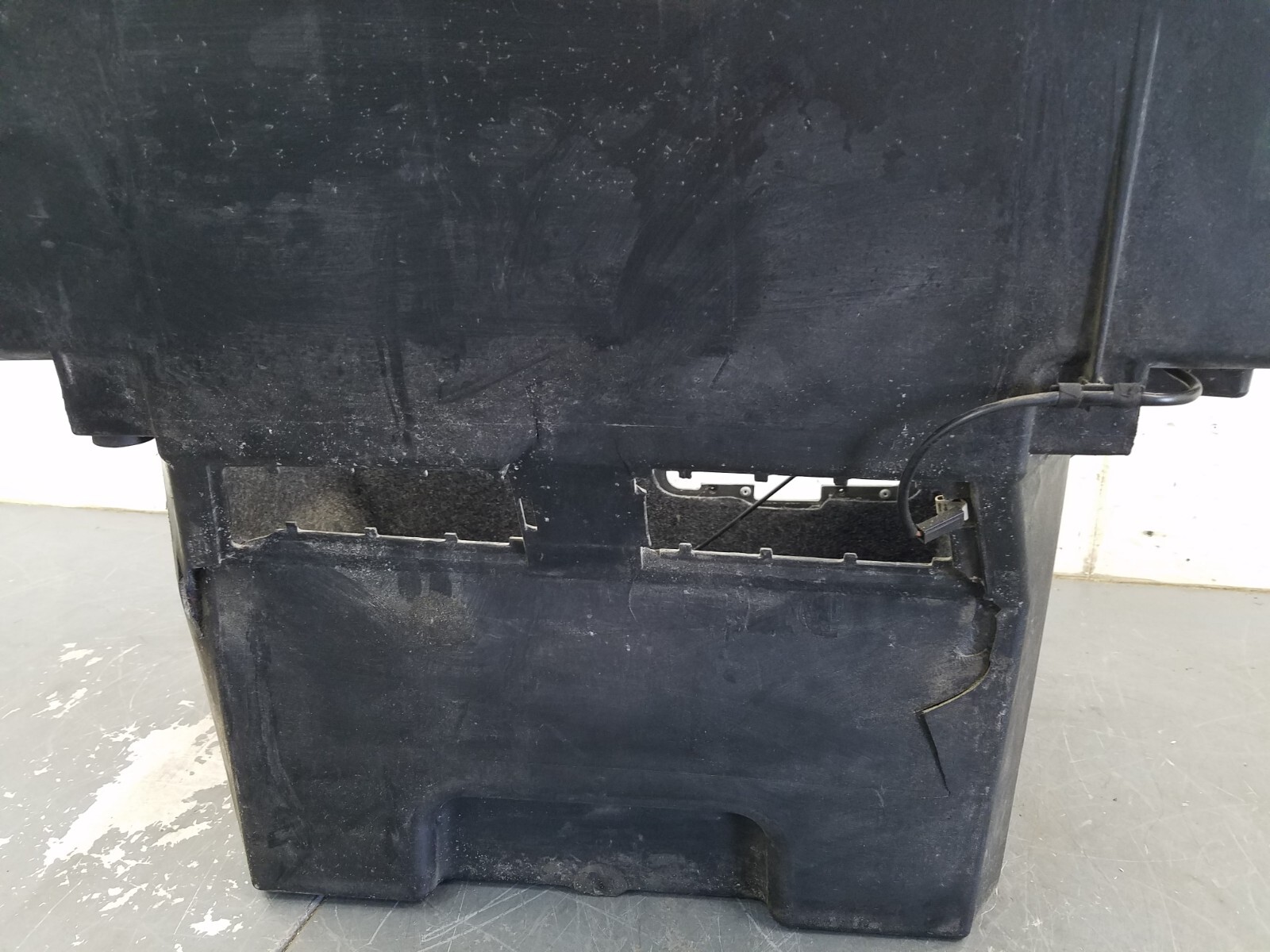 2011 Audi R8 Spyder V10 Front Trunk Tub Assembly - ** #0472 J7