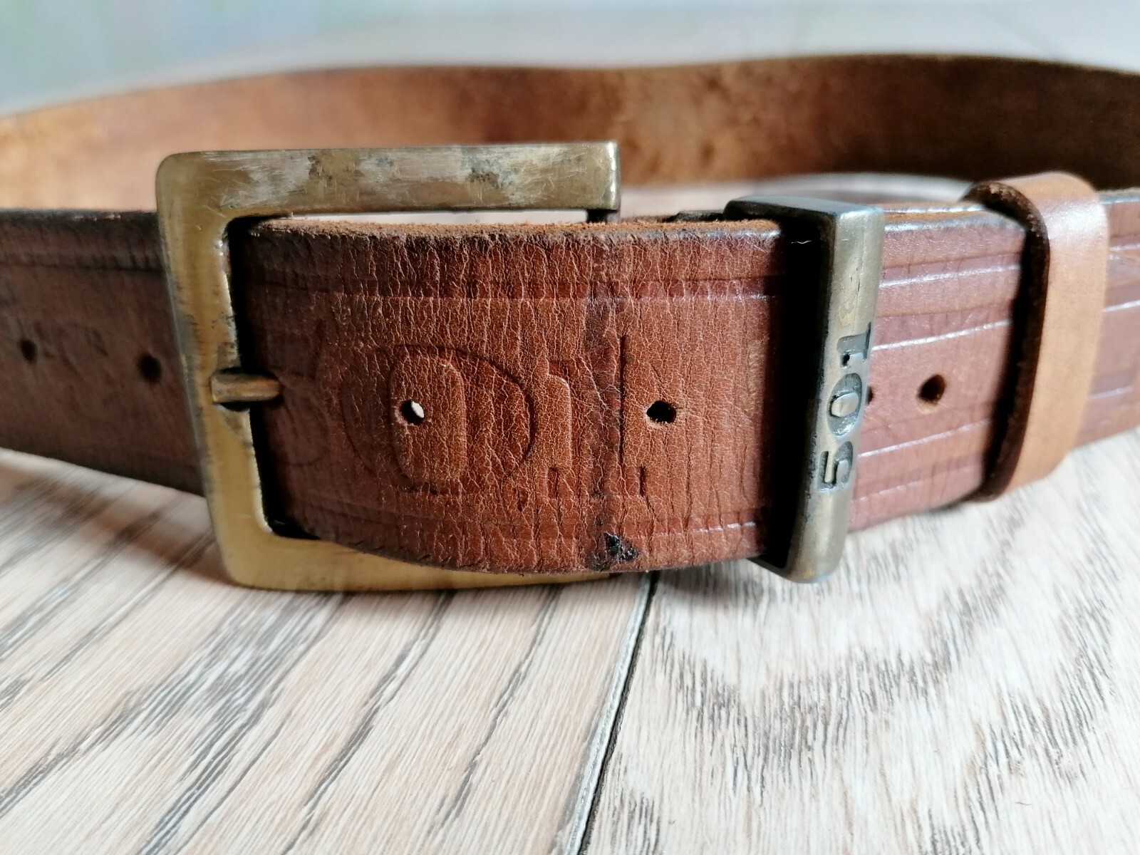 levi's 501 belt price