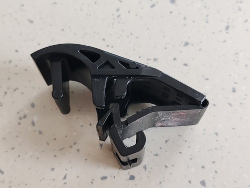 BMW 3 E36 radiator bracket Kühlerhalterung 1723341