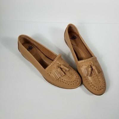 Sofft NADIE Tan Leather Tassel Kitie Loafer Moccasin Flat Driving Slip-On 9M | eBay