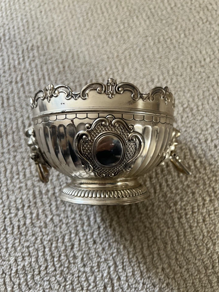 Corbell & Co Plato de Plata Pesado Georgiano Monteith Cuenco Cabeza de León Manijas Dorado Foto 4 de 4