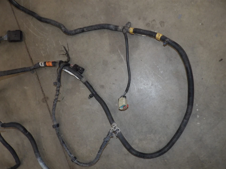58045522AC Rear Body Wiring Harness Diesel 6 spd Std Cab 2000 Dodge Ram 2500 4x4 - Image 2 of 4