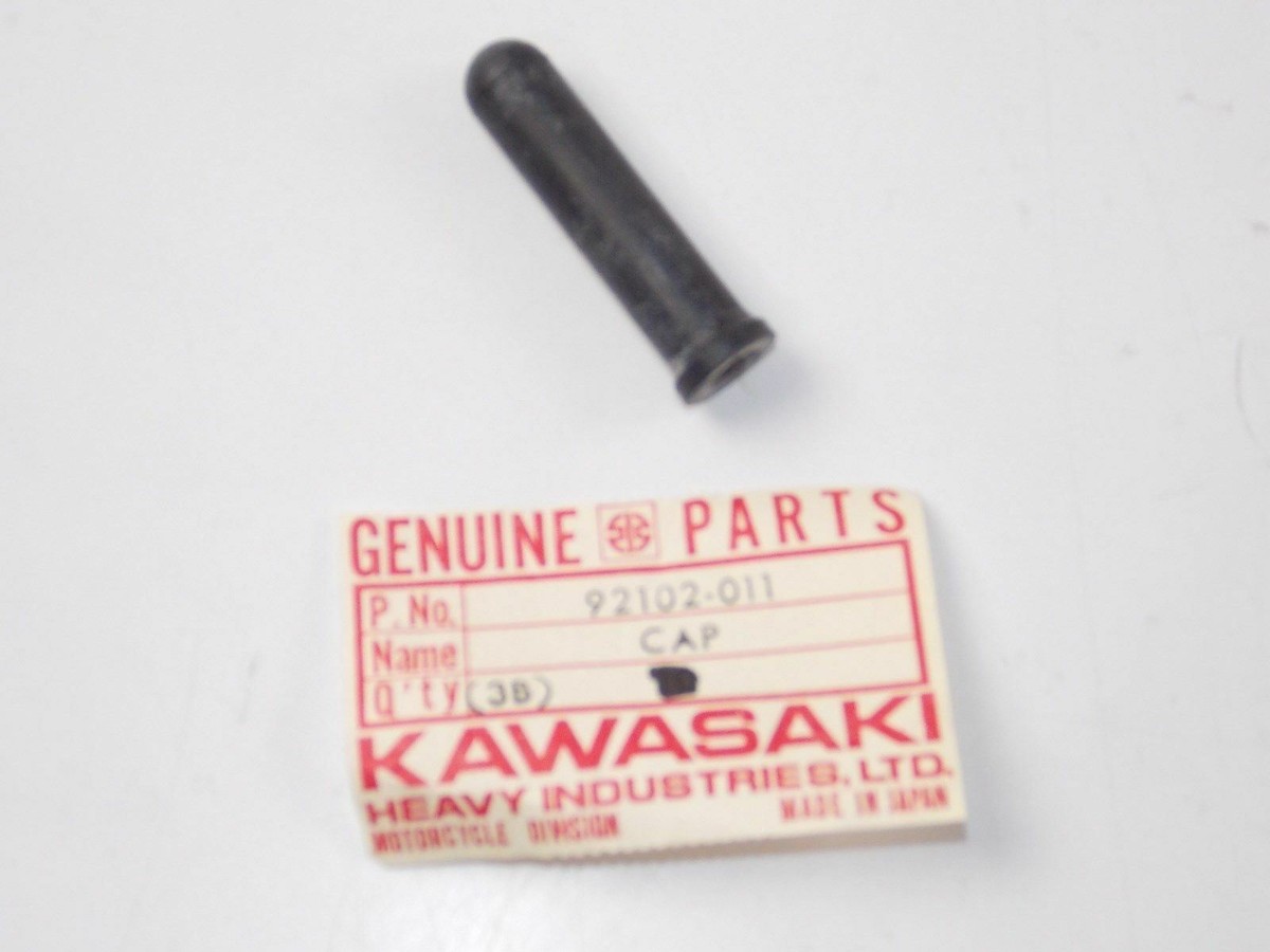NOS OEM KAWASAKI 1973 1974 1975 RUBBER SLIP ON LEVER CAP PAD Z1