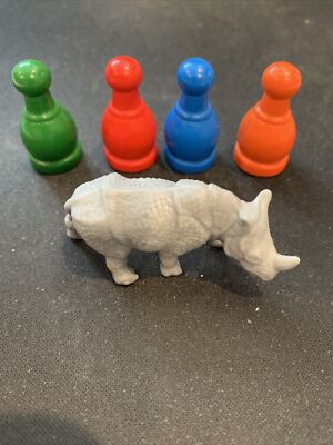 Jumanji Board Game Rhino & 4 Wooden Pawns Replacement Pieces Movers 1995 Nice
