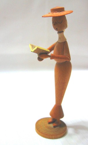 TWO ERZGEBIRG EXPERTIC figurines...BOY GOING TO MARKET and LADY HYMN SINGER - Picture 5 of 9