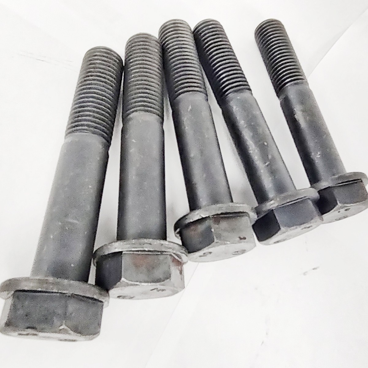 Kyowa M24x3.0x135mm Hex Bolt, Plain Steel, Class 10, M24-3.0 X