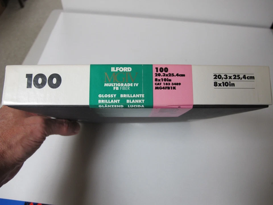Base de fibra Ilford Multigrado IV FB original brillante 8x10 100 hojas sellada de fábrica Foto 4 de 4