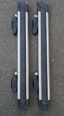 Pair of Thule 7326 SnowPack Large Ski / Board Rack 34  Locks Included No Key