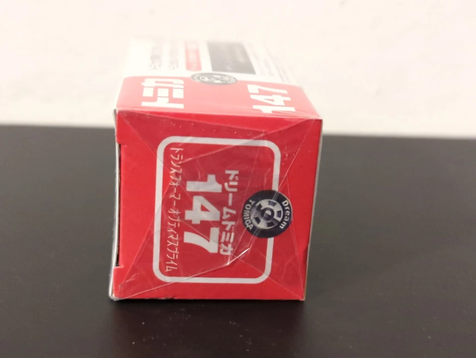 Takara Tomy DREAM TOMICA TRANSFORMERS OPTIMUS PRIME 147 New & Sealed - Image 4 of 4