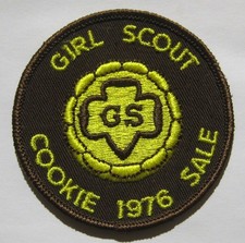 Vintage Girl Scout 1976 COOKIE SALES PATCH Trefoil GS Selling Badge Award NEW
