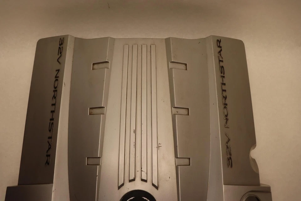 Cadillac XLR 2004-2009 4,6 L protector de motor cubierta de plástico superior panel de moldura OEM Foto 3 de 4