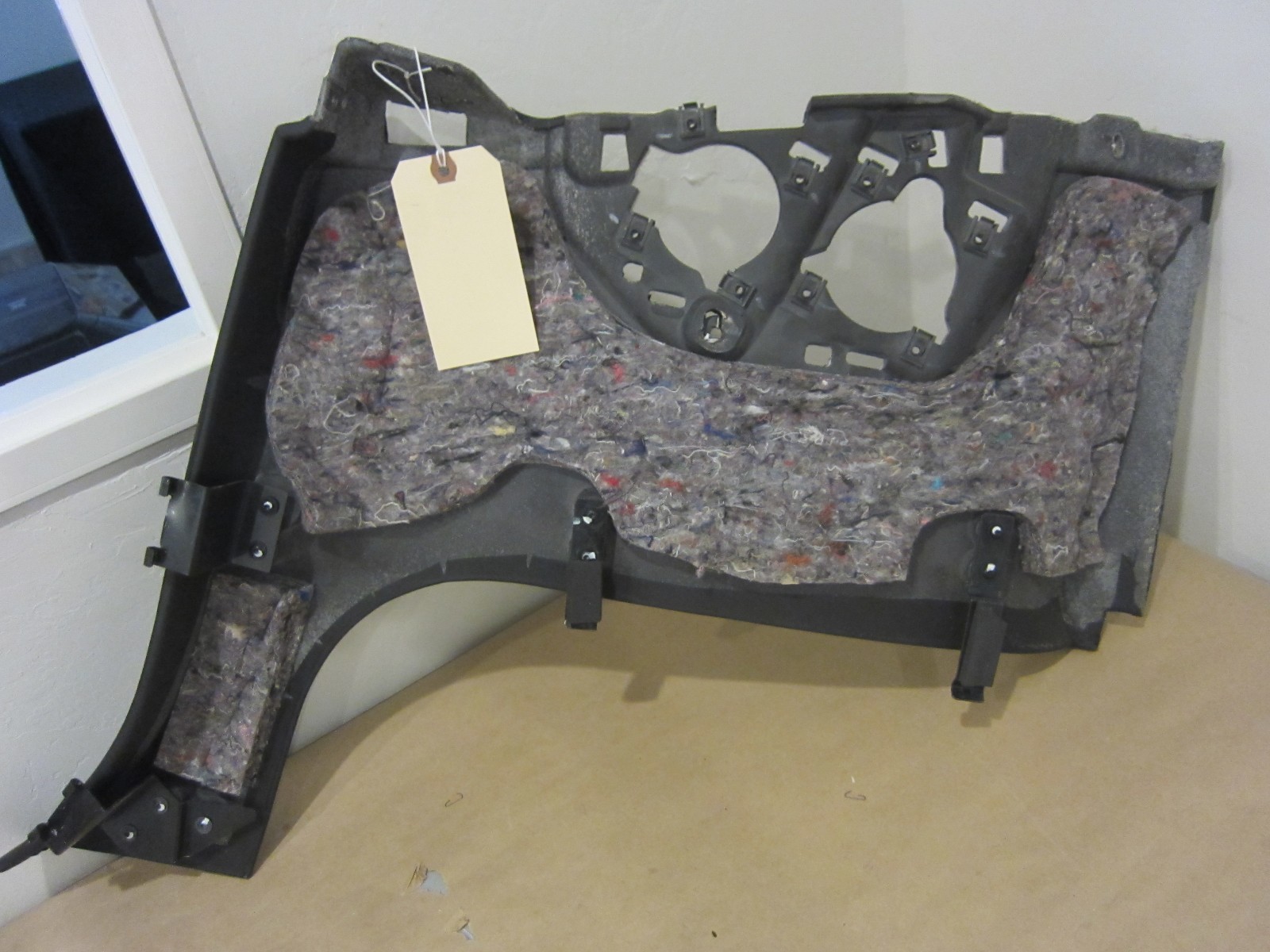 Ferrari California LH Rear Side Panel (Black). Part# 81562500
