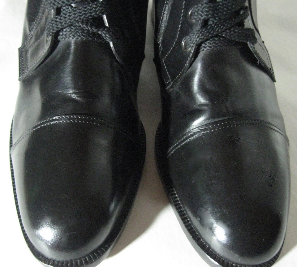 Calvin Klein 1990s Knee High Boots~Leather In/Out~Black~6 B,M Italy FINAL PRICE - Image 3 of 4