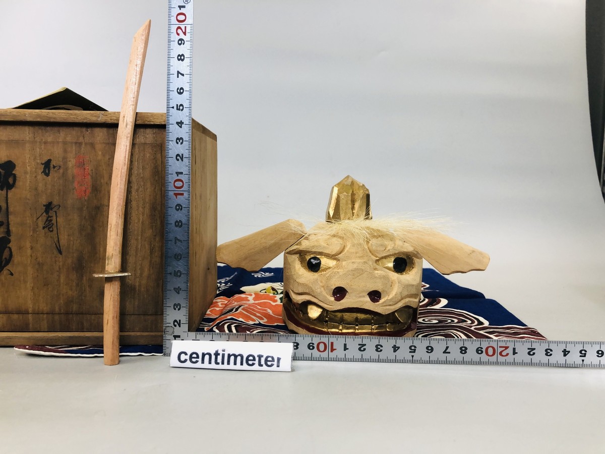 Y5884 OKIMONO Lion head figurine wood carving signed box Japan