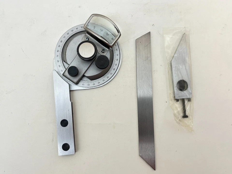 Transportador cónico universal con lupa Foto 2 de 4