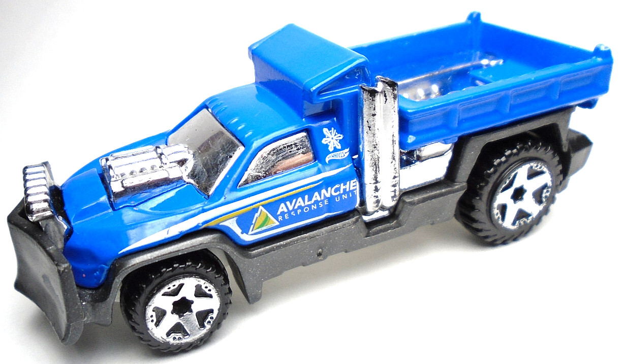 2014 HOT WHEELS SO PLOWED AVALANCHE RESPONSE BLUE 1:64 DIECAST 3 1/4" SNOW PLOW