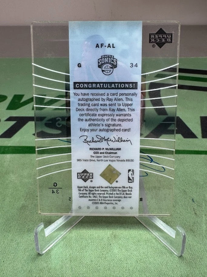 Vidrio de enfoque automático UD Trilogy Ray Allen 2005-06 SSP AUTO - Seattle SuperSonics Foto 2 de 2