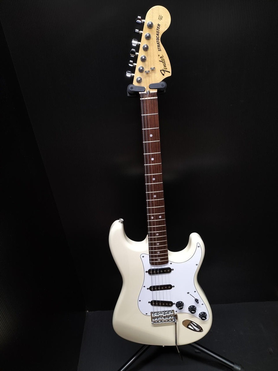Fender Stratocaster ST72US ホワイト Fender Japan ST72 Stratocaster White Made in Japan 2014 Solid