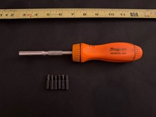 Snap-on Tools Orange Ratcheting Screwdriver Ssdmr4a With Bits Snap-on Tools Orange Ratcheting Screwdriver Ssdmr4a With Bits