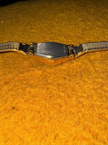 Vintage Swiss Bulova Ladies Watch Gold Dial Gold Tone 10kt Gold Overlay - Picture 12 of 13