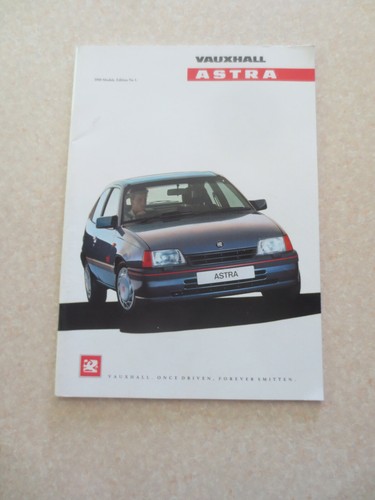 1990 Vauxhall Astra car advertising booklet