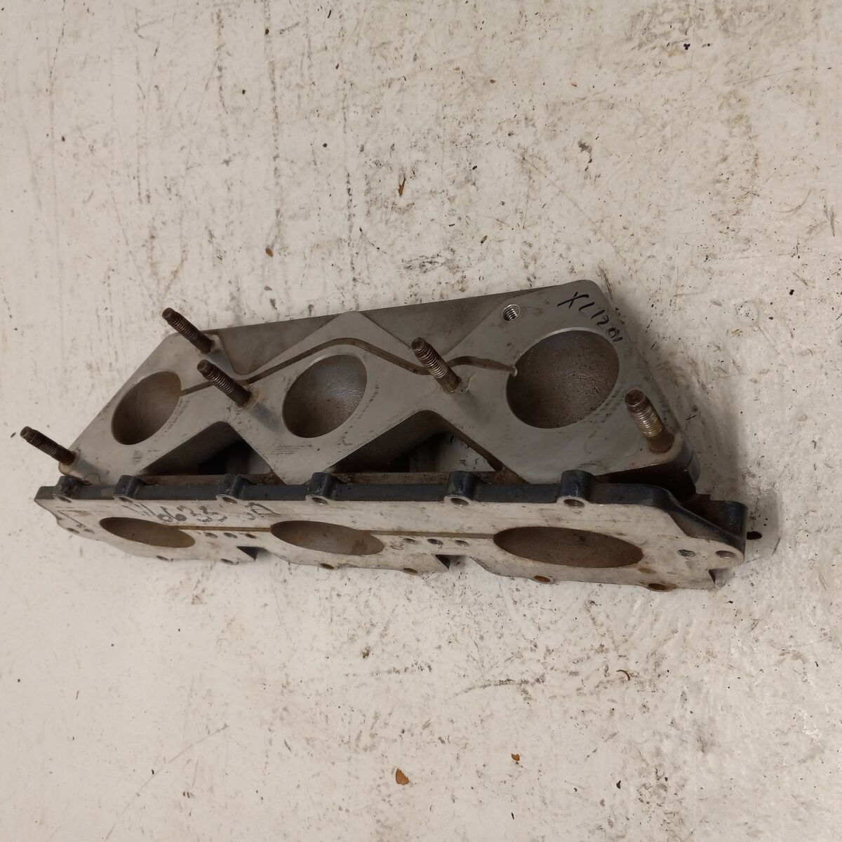 EXCITER1430SPORTFISH '01 OEM MANIFOLD, INTAKE Used (65U EXCITER1430SPORTFISH '01 OEM MANIFOLD, INTAKE Used (65U