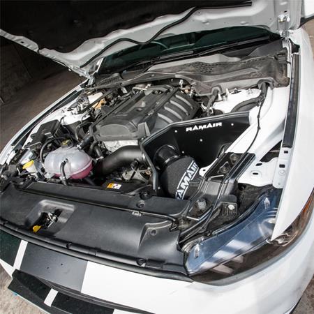 Kit d'admission Ford Mustang 2.3 Ecoboost pour libérer le flux d'air du turbocompresseur
