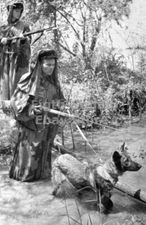 WW2 Picture Photo Soldier with with a dog 6196