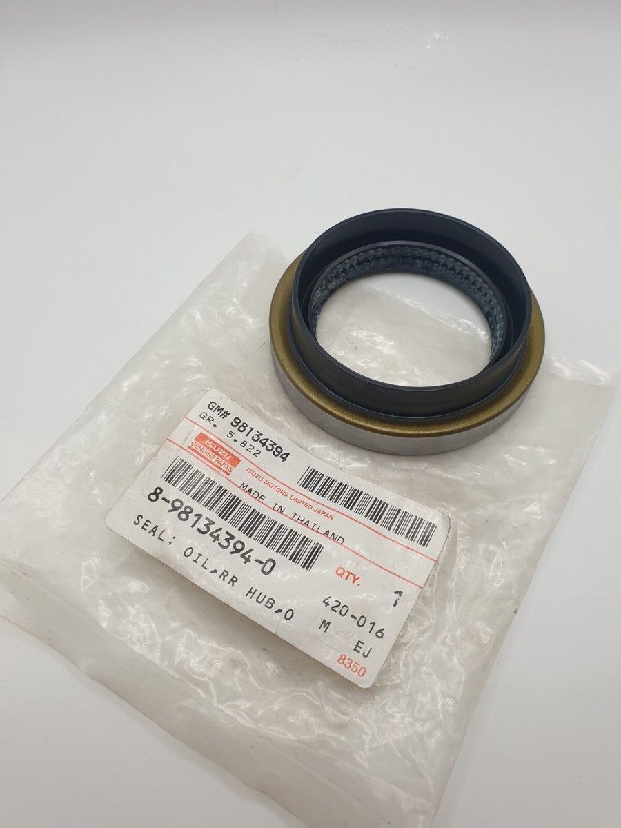 Isuzu D-Max Mk2 Genuine Rear Hub Seal 8981343940 2017-2022