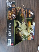 Jurassic World Camp Cretaceous VELOCIRAPTOR Dino Escape Fierce Force New 3933