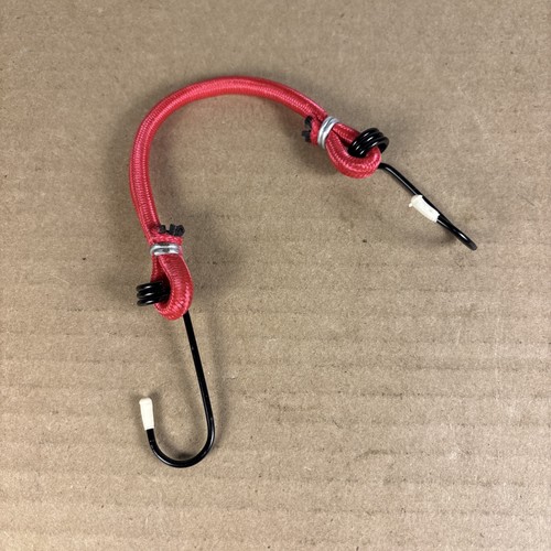1 VTG USED Red Hooked 10" Bungee Cord Rubber Heavy Duty USA