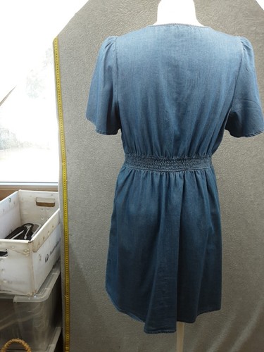DottyiSize 10 Cotton Chambray Button Front Flared Sleeve Fitted Dress - Picture 2 of 12