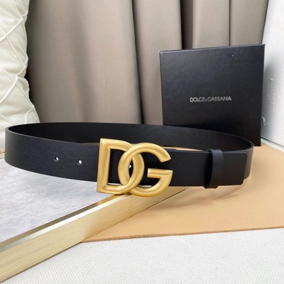 Dolce & Gabbana Black Solid Leather Classic Gold Waist Buckle Women\'s Belt DG logo belt in Black for Women | Dolce&Gabbana® US main image 2