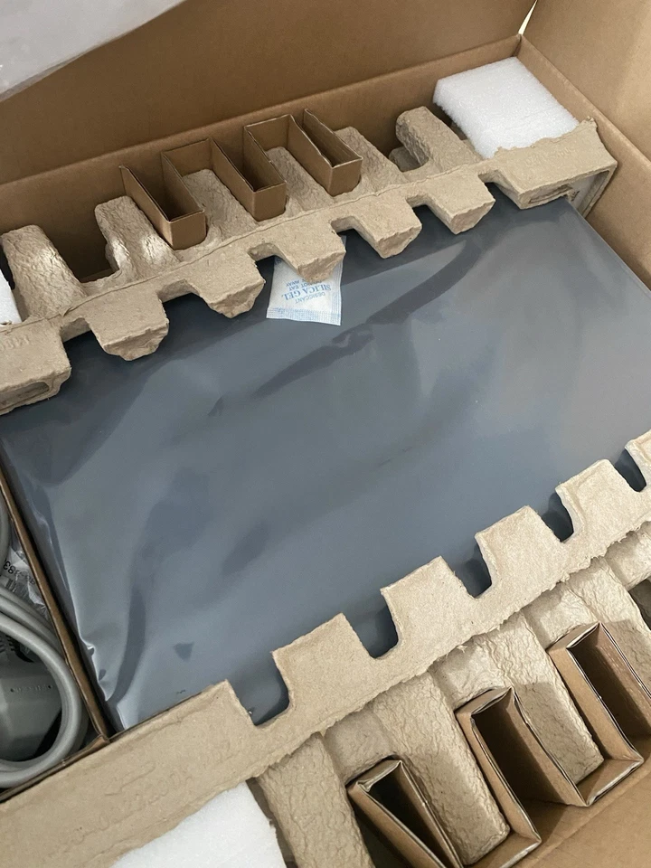 J9773A HP 2530-24G-PoE+ 24-Port Switch New Sealed - Image 2 of 4