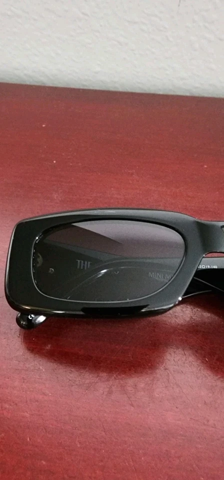 GAFAS DE SOL LINDA FARROW ATTICO 16/1 MINI MARFA 5219-140 8194 NEGRO DORADO. JAPÓN Foto 3 de 4