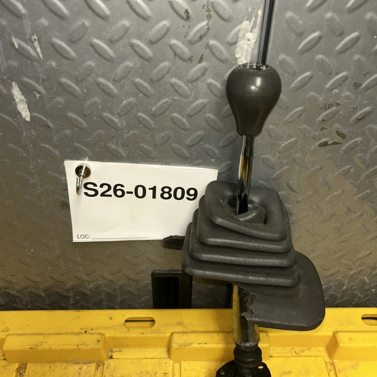 Genuine OEM Transmissions & Drivetrains for Mazda B2000 for sale