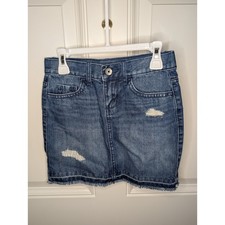 The Childrens Place Girls Denim Mini Skirt Medium Wash Distressed Size 6X / 7