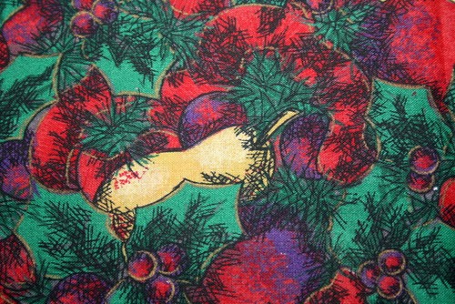 LARGE FRUIT ON MED. GREEN BY ST NICOLE DESIGNS FOR BENARTEX- 100% COTTON FABRIC - Picture 2 of 3