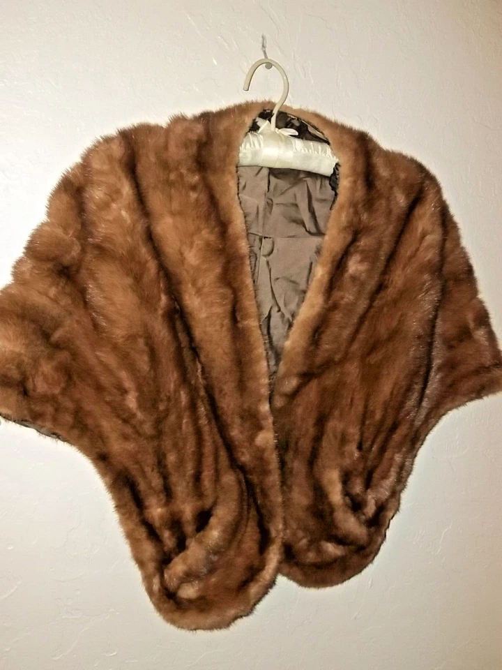 CHAQUETA CHAL ENVOLVENTE ESTOLA PIEL VISÓN NEIMAN MARCUS MARRÓN ETIQUETA ORIGINAL VINTAGE Foto 2 de 4