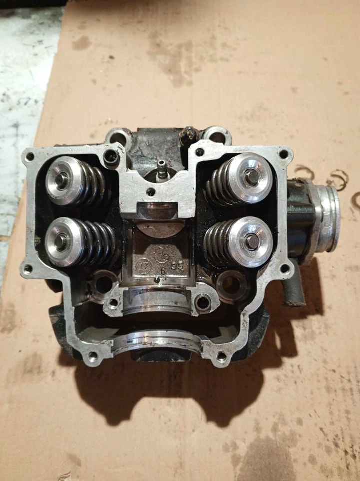 KTM LC4 640 1998 culata Foto 3 de 3