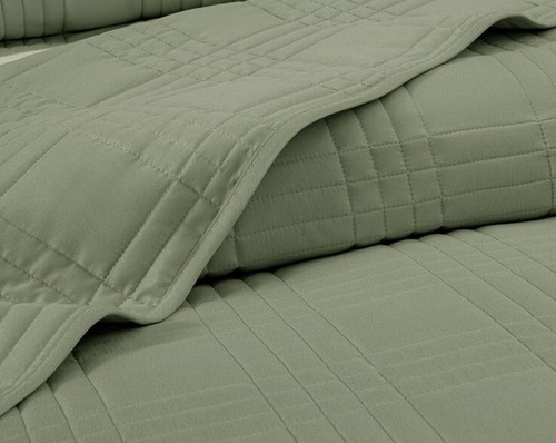 Chezmoi Collection Kingston 3-Piece Oversized Bedspread King Size, Sage - New! - Picture 6 of 9