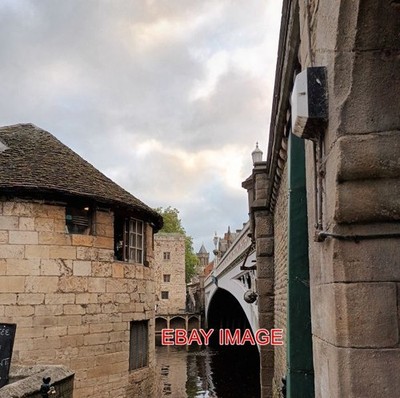 FOTO EINE SCHMALE ANSICHT AUF DIE LEIHBRÜCKE ÜBER DEN FLUSS OUSE. York 061022 080407